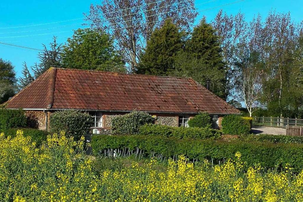 The Stables, Relax In 5 Star Style And Comfort With Lovely Walks All Around Maplestead Eksteriør bilde