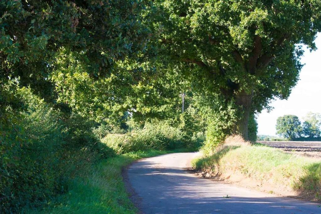 The Stables, Relax In 5 Star Style And Comfort With Lovely Walks All Around Maplestead Eksteriør bilde